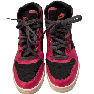 Nike‎ Delta Force Sneakers